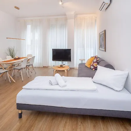 Moderne Stilvolle Im Herzen Muenchens Appartement *