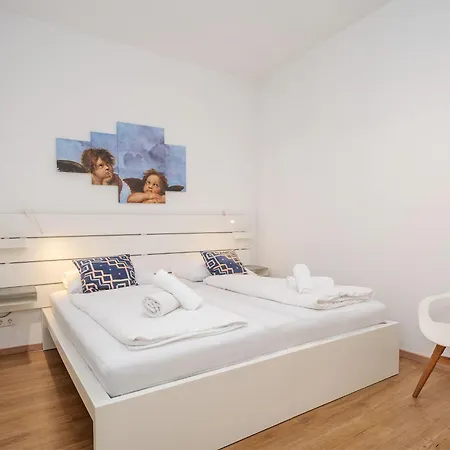 Apartment Moderne Stilvolle Im Herzen Muenchens