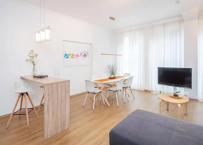 Moderne Stilvolle Im Herzen Muenchens *